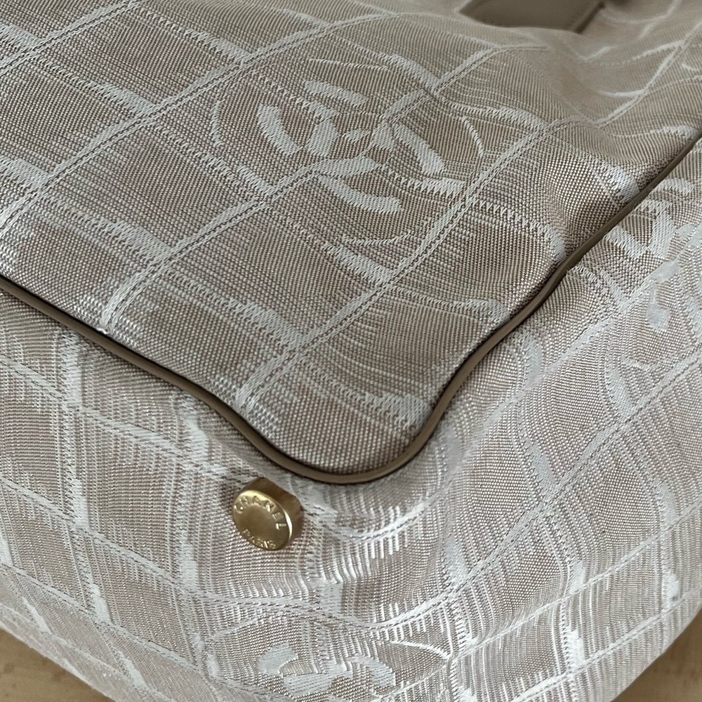 Chanel Jacquard Canvas Travel Line Tote Beige Late 90’s-Early 2000s - Picture 9 of 16